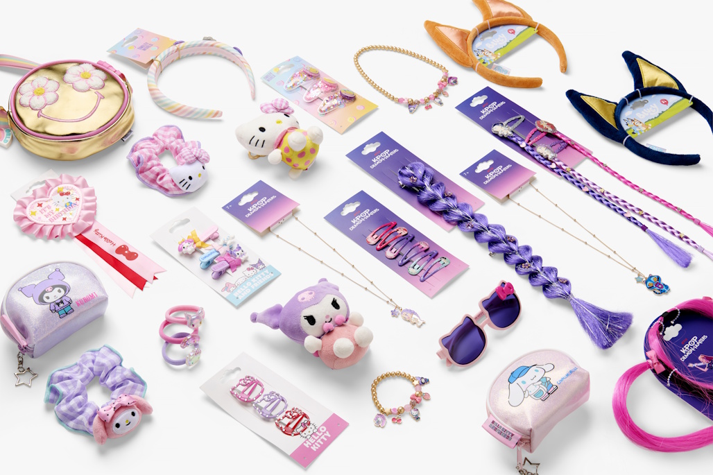Children with Small World Accessories Items
